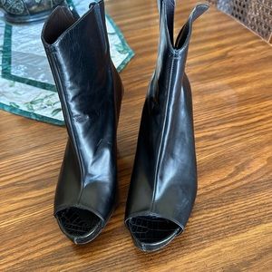 Donald J. Pliner Ankle Boots